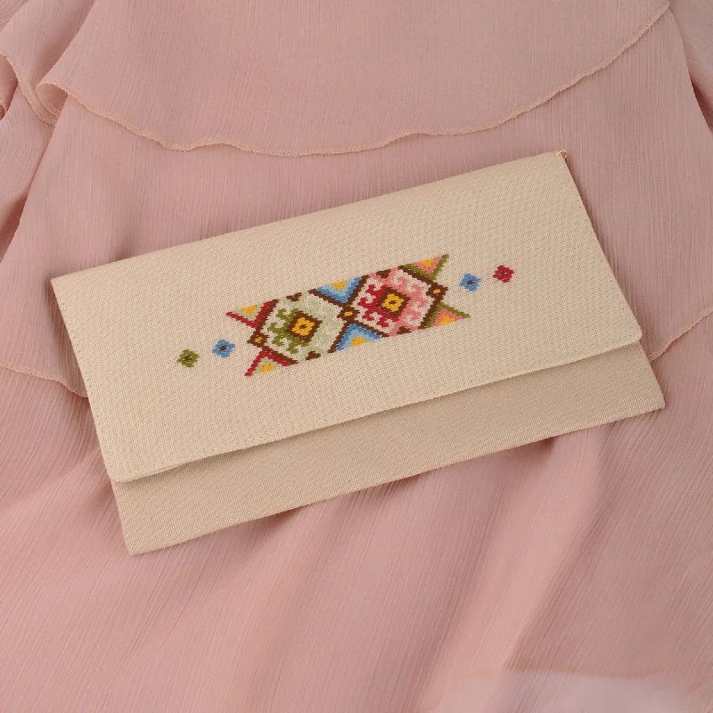 Beige Cotton Clutch With Geometric Svaz Embroidery Accent - Svaz Dame