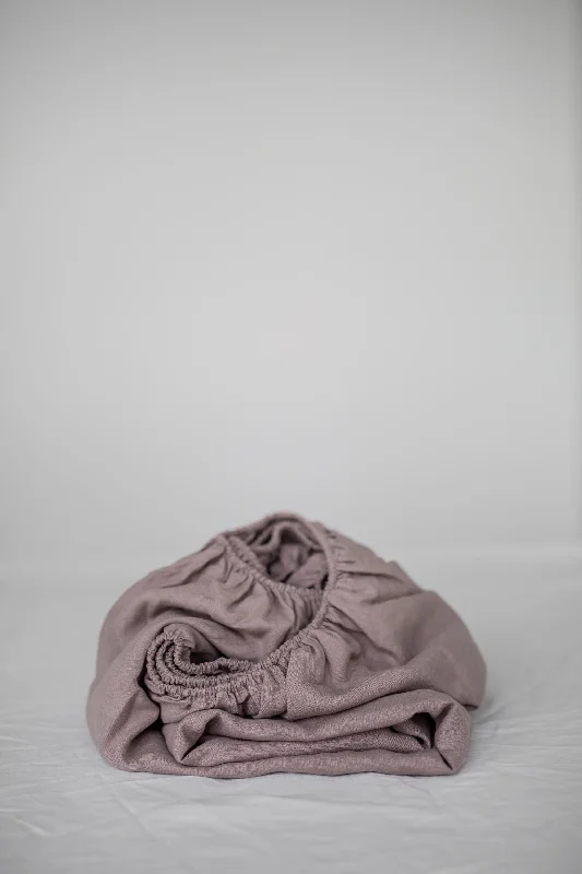 Certified linen fitted sheet in Rosy Brown