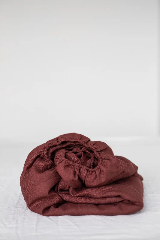 Certified linen fitted sheet in Terracotta