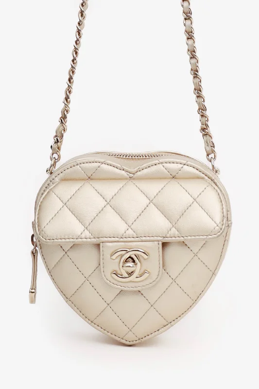 Pre-loved Chanel™  22S Gold Quilted Lambskin CC in Love Heart Mini Bag