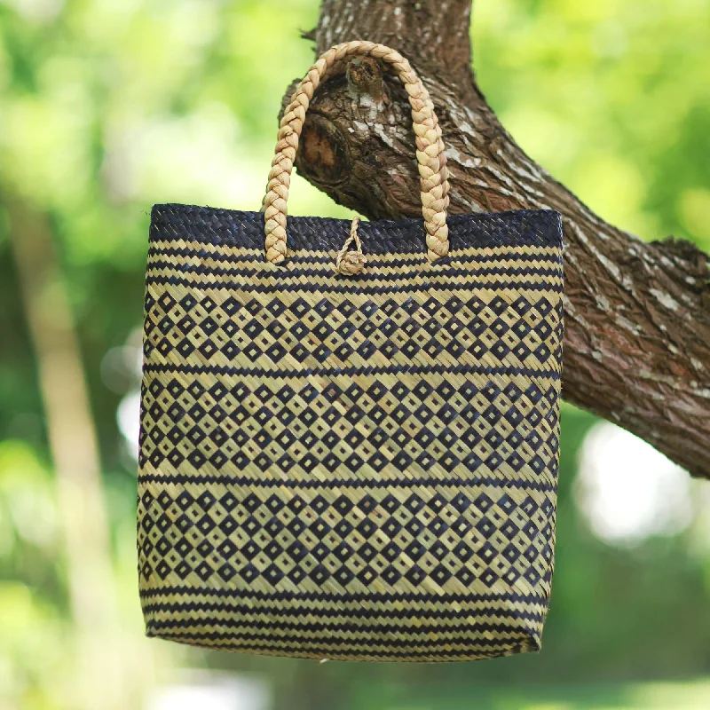 Woven Natural Fiber Tote Bag from Bali - Night Aura