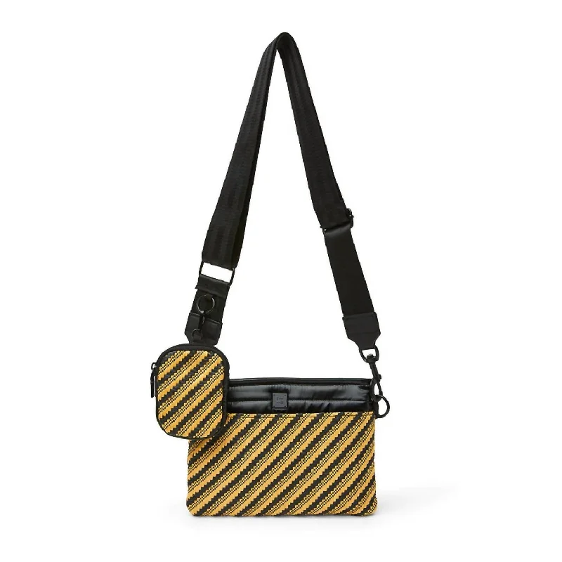 Women's Downtown Crossbody Bag In Diagonal Stripe Raffia